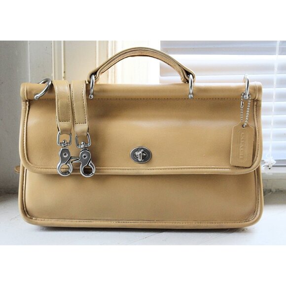 Coach Vintage - Willis City Bag 9153 in Camel with Nickel Hardware, USA 1990s - Picture 1 of 12